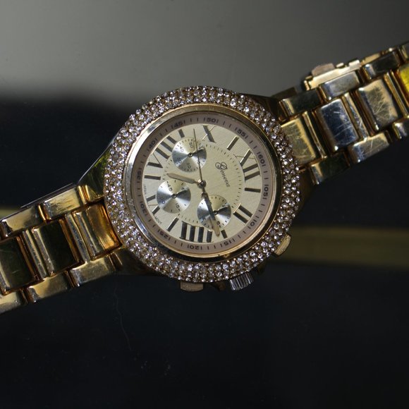 4 Rhinestone Watches (3 Geneva + 1 Vice Versa) - Picture 3 of 13